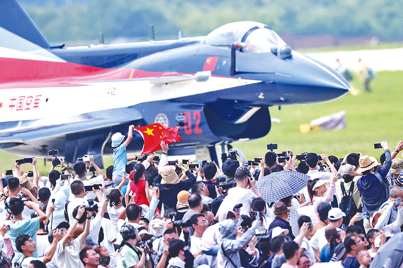 騒逼草逼网站长春航空展迎来首个公众日